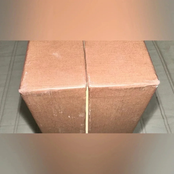 Louis Vuitton Authentic Large Box - Picture 5 of 7